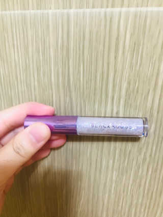 [블랙루즈] 펄블리 아이 글리터 4종 중 택 1 — 5점을 준 리뷰어가 2019년 8월 올린 사용 사진