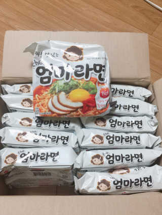 라면 그대로가 제일 맛있는 더엄마라면 — 4점을 준 리뷰어가 2019년 7월 올린 사용 사진