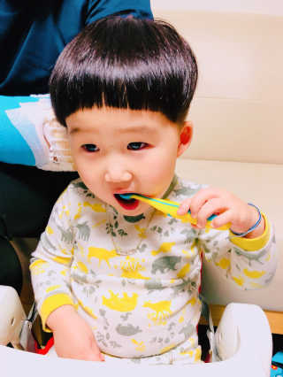 달곰이 어린이 치약+어린이 칫솔 SET — 5점을 준 리뷰어가 2018년 3월 올린 사용 사진