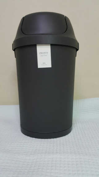 창신리빙 [프랑코 스윙 휴지통] 똑똑한 정리 수납 인테리어 — 5점을 준 리뷰어가 2019년 5월 올린 사용 사진