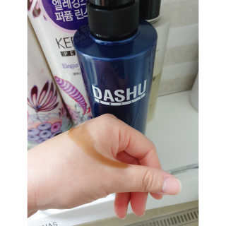 다슈코리아 다슈 단백질 한방 두피 골드 샴푸 500ml +샴푸브러쉬 — 5점을 준 리뷰어가 2019년 10월 올린 사용 사진