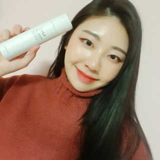 AHC 에이 에이치 씨 미니멀 10 워터리 에센스 — 4.67점을 준 리뷰어가 2018년 12월 올린 사용 사진