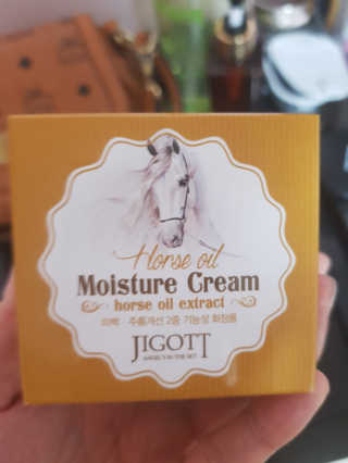 지고트 마유 모이스처 크림 70ml — 4점을 준 리뷰어가 2019년 4월 올린 사용 사진