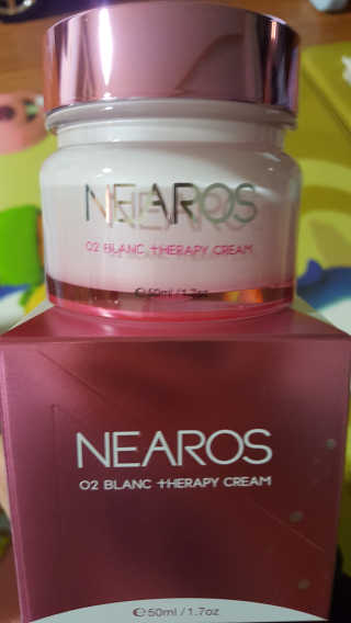 NEAROS 네아로스 오투 블랑 테라피 크림 — 5점을 준 리뷰어가 2017년 11월 올린 사용 사진