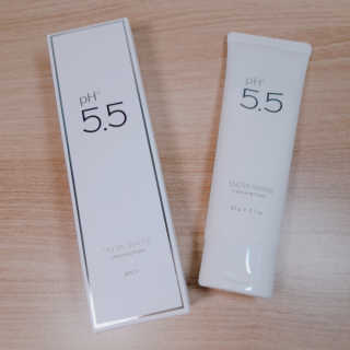포므시 스노우화이트클렌징폼pH5.5 — 5점을 준 리뷰어가 2019년 10월 올린 사용 사진