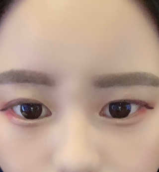 다슈코리아 다슈 맨즈 듀얼 트릭 스틱 — 4점을 준 리뷰어가 2019년 11월 올린 사용 사진