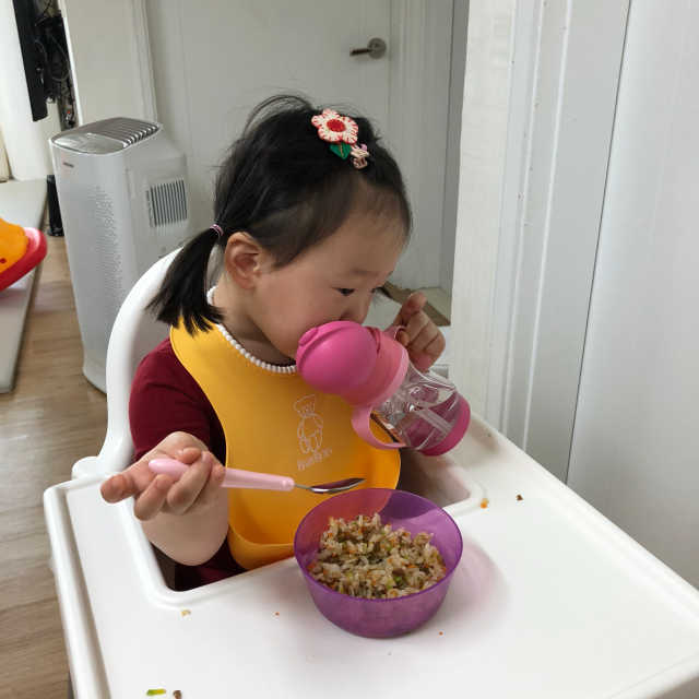 마더플레이스 스트로우보틀 리뷰 사진