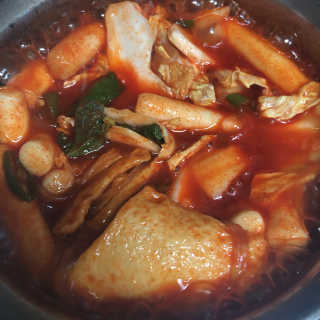두번째 국떡 국가대표 떡볶이 1팩 + 영미칩 2봉 증정 — 4.5점을 준 리뷰어가 2019년 2월 올린 사용 사진