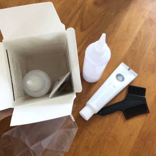 (주)에네스티 미스랩 더블 클리닉 헤어 컬러 크림 — 4.5점을 준 리뷰어가 2019년 8월 올린 사용 사진