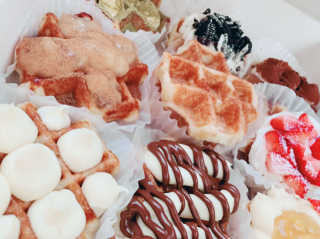 [베러댄와플_수내역점] 10가지 맛 미니와플샘플러 — 5점을 준 리뷰어가 2019년 2월 올린 사용 사진