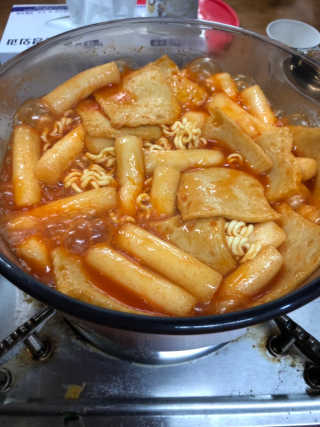 두번째 국떡 국가대표 떡볶이 1팩 + 영미칩 2봉 증정 — 5점을 준 리뷰어가 2019년 2월 올린 사용 사진