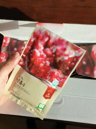[하이헬스] 정말 진하고 맛있는 유기농 석류즙 30포 — 5점을 준 리뷰어가 2019년 11월 올린 사용 사진