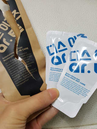 홈앤살롱 집에서 하는 모발클리닉 디스 이즈 앝 — 4점을 준 리뷰어가 2019년 10월 올린 사용 사진