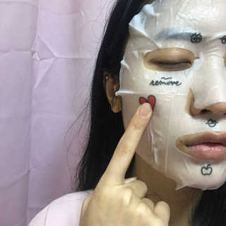 누메로 5 바이탈 포인트업 마스크팩 — 4.5점을 준 리뷰어가 2018년 2월 올린 사용 사진