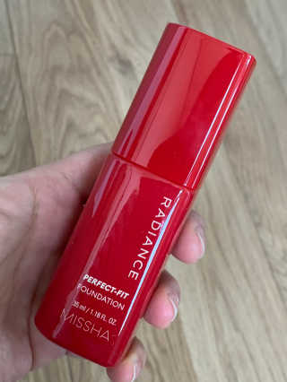 미샤 래디언스 퍼펙트핏 파운데이션 SPF30 PA++ — 4.5점을 준 리뷰어가 2020년 3월 올린 사용 사진