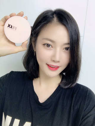 쏘내추럴 밀착 착붙 픽스쿠션 — 5점을 준 리뷰어가 2019년 9월 올린 사용 사진