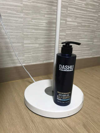 다슈코리아 다슈 데일리 한방 두피 골드 샴푸 500ml — 4.5점을 준 리뷰어가 2017년 10월 올린 사용 사진