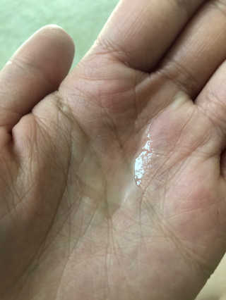 리얼베리어 액티브 브이 퍼스트 오일 — 3.5점을 준 리뷰어가 2019년 3월 올린 사용 사진