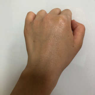 쥴라이Jullai 슈퍼 12 바운스 선 플루이드 SPF50+ PA++++ — 5점을 준 리뷰어가 2019년 7월 올린 사용 사진