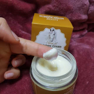 지고트 마유 모이스처 크림 70ml — 5점을 준 리뷰어가 2019년 2월 올린 사용 사진
