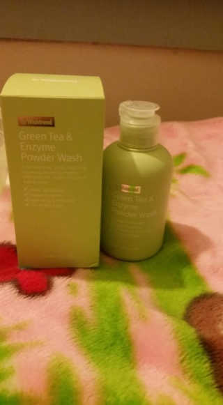 바이 위시트랜드 Green Tea Powder Wash — 5점을 준 리뷰어가 2018년 1월 올린 사용 사진