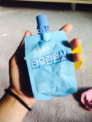 천호식품 숙취해서 헛개원샷, 타우린원샷 술푼너에게 — 4.67점을 준 리뷰어가 2017년 12월 올린 사용 사진