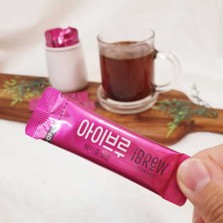 한국맥널티 아이브루 헤이즐넛향 100T — 3.5점을 준 리뷰어가 2019년 10월 올린 사용 사진
