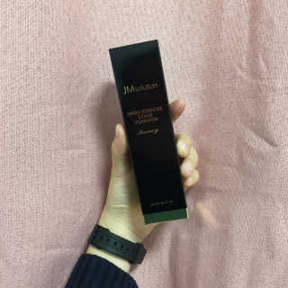 JM솔루션 물광 커버 파운데이션 럭셔리 — 5점을 준 리뷰어가 2019년 1월 올린 사용 사진
