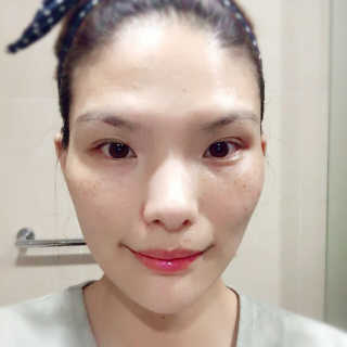 더메이런 마이크로 파이버 화이트 클리닉 마스크 — 4점을 준 리뷰어가 2017년 6월 올린 사용 사진