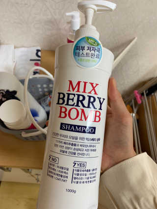 (주)에네스티 믹스베리 단백질 폭탄 샴푸 1000g — 4점을 준 리뷰어가 2019년 9월 올린 사용 사진
