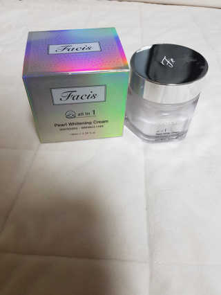 파시스 올인원 진주 화이트닝 크림 100ml — 2점을 준 리뷰어가 2019년 2월 올린 사용 사진