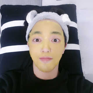 GoodDay Skincare GoodDay 강황 마스크 — 5점을 준 리뷰어가 2020년 2월 올린 사용 사진