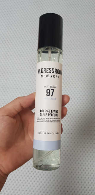 더블유드레스룸 드레스퍼퓸 150ml — 5점을 준 리뷰어가 2018년 8월 올린 사용 사진