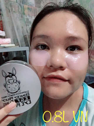 엘리자베카 덩키피기 덩키밀키 EGF 클링아이패치 — 4점을 준 리뷰어가 2019년 5월 올린 사용 사진