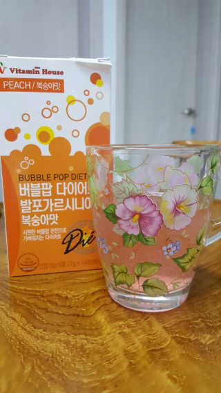 비타민하우스 버블팝 다이어트 발포가르시니아 청포도/복숭아 — 4점을 준 리뷰어가 2017년 5월 올린 사용 사진