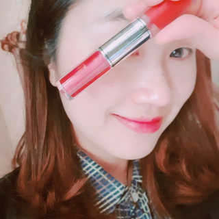 터치인솔 메탈리스트 리퀴드 포일 립스틱 5종 — 4.33점을 준 리뷰어가 2018년 3월 올린 사용 사진