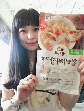 [풀무원] 사골곰탕국밥 황태해장국밥 — 5점을 준 리뷰어가 2018년 6월 올린 사용 사진