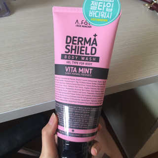 어파티 더마실드 바디워시 비타민트 300ml — 4점을 준 리뷰어가 2018년 5월 올린 사용 사진