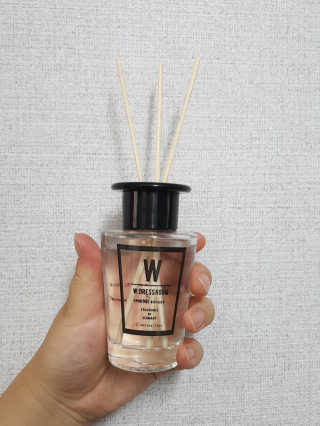 더블유드레스룸 퍼퓸 디퓨저 70ml — 4점을 준 리뷰어가 2018년 6월 올린 사용 사진