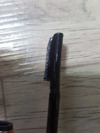 누카 nuca fix-me long and curl mascara — 5점을 준 리뷰어가 2018년 5월 올린 사용 사진