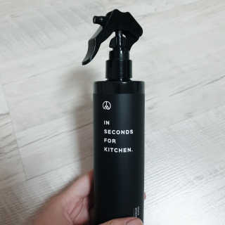 PEACE MOMENT 피스모먼트 인세컨즈포키친 320mL 천연살균소독제 — 4점을 준 리뷰어가 2019년 2월 올린 사용 사진