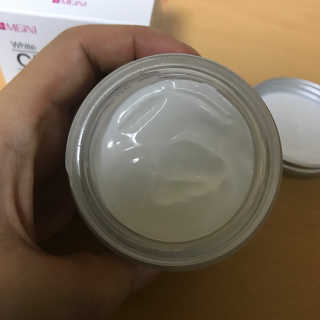 메이니 화이트 신드라 크림 70ml — 5점을 준 리뷰어가 2018년 4월 올린 사용 사진