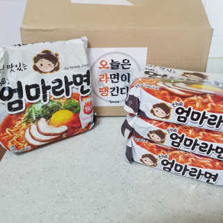 라면 그대로가 제일 맛있는 더엄마라면 — 5점을 준 리뷰어가 2019년 6월 올린 사용 사진