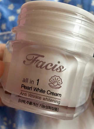 파시스 올인원 진주 화이트닝 크림 100ml — 3.5점을 준 리뷰어가 2019년 4월 올린 사용 사진