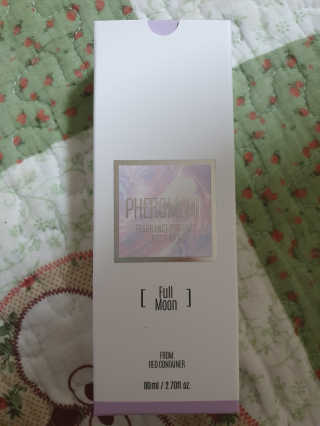 레드컨테이너 페로몬향 퍼퓸 바디미스트 80ml — 5점을 준 리뷰어가 2020년 2월 올린 사용 사진