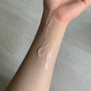 리얼베리어 아쿠아 수딩 젤 크림 대용량 기획세트 — 5점을 준 리뷰어가 2019년 6월 올린 사용 사진