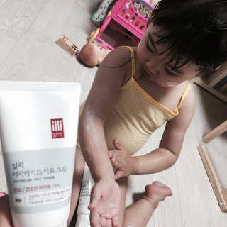 일리윤 세라마이드 아토 집중 크림 — 5점을 준 리뷰어가 2017년 6월 올린 사용 사진