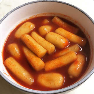 미쓰리떡볶이 just 10 min 패키지 — 5점을 준 리뷰어가 2018년 5월 올린 사용 사진