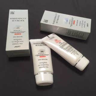 지고트 화이트닝 유브이 썬블럭 크림 70ml,1+1 — 3점을 준 리뷰어가 2019년 8월 올린 사용 사진
