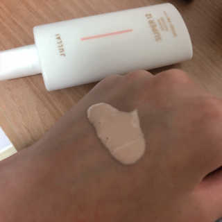 쥴라이Jullai 슈퍼 12 바운스 선 플루이드 SPF50+ PA++++ — 5점을 준 리뷰어가 2019년 8월 올린 사용 사진